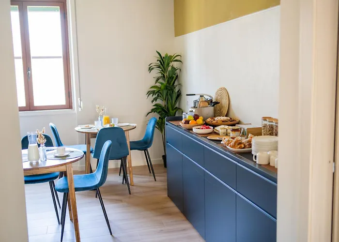 Letizia לינה וארוחת בוקר