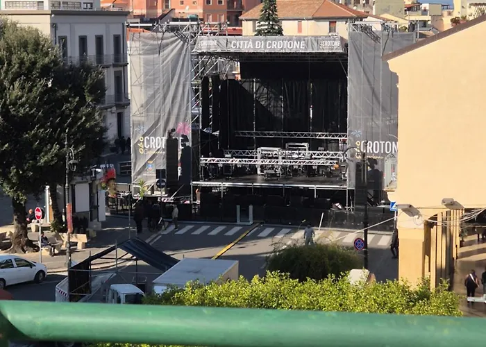 לינה וארוחת בוקר Letizia